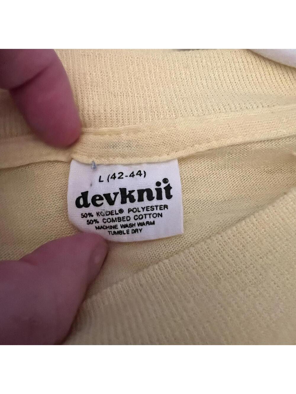Vintage 70s Pale Yellow Single Stitch Novelty Graphic T-Shirt Large - Picture 3 of 3
